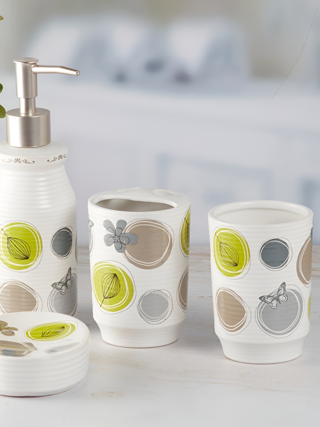 

Kookee White & Green 4 piece Abstract Ceramic Bath Accessories Set