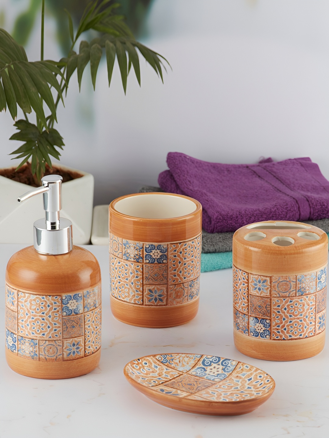 

Kookee Orange 4 Pieces Printed Ceramic Glossy Bath Accessories Set