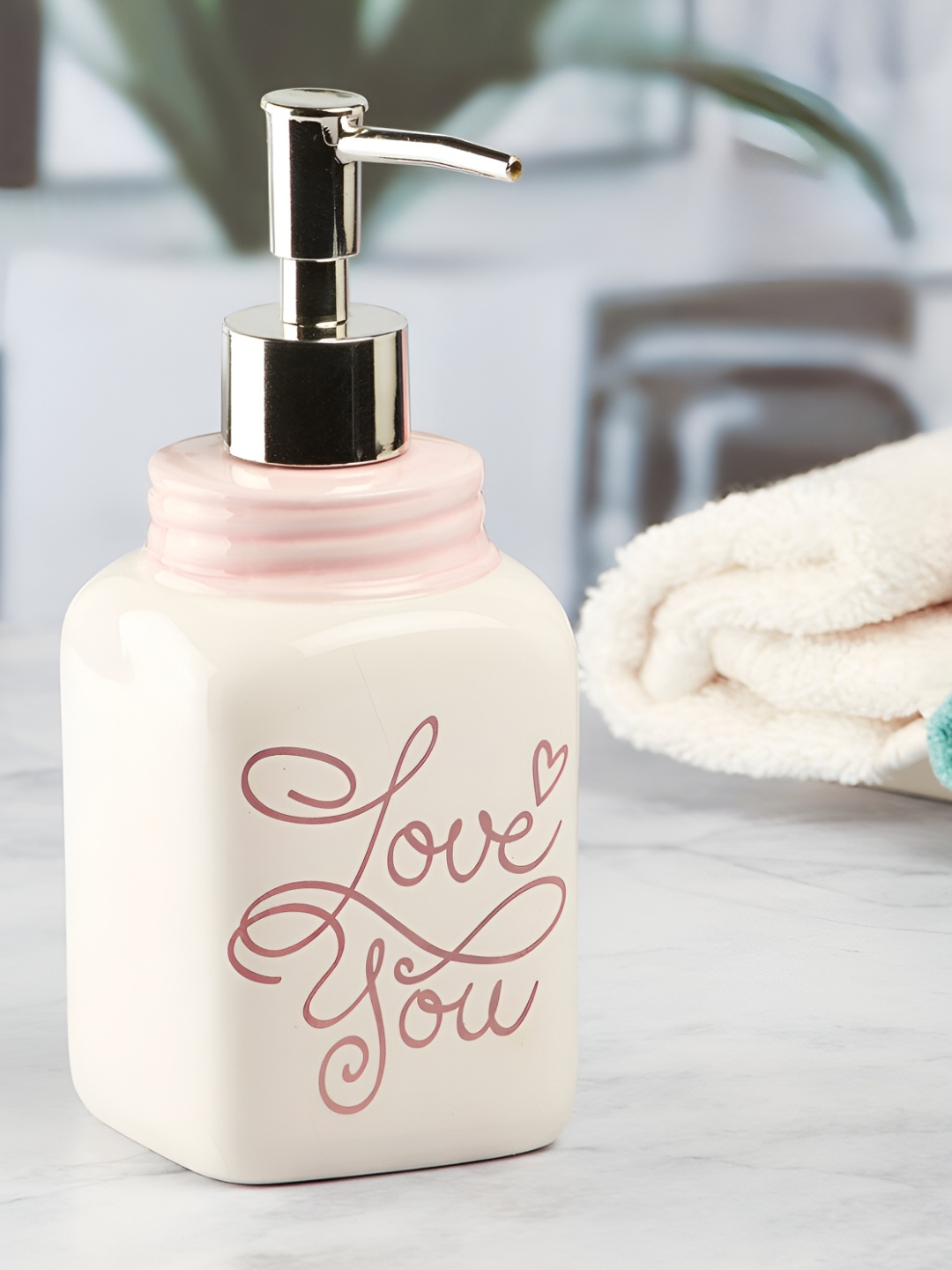 

Kookee Off White 2 Pieces Abstract Ceramic Soap Dispenser
