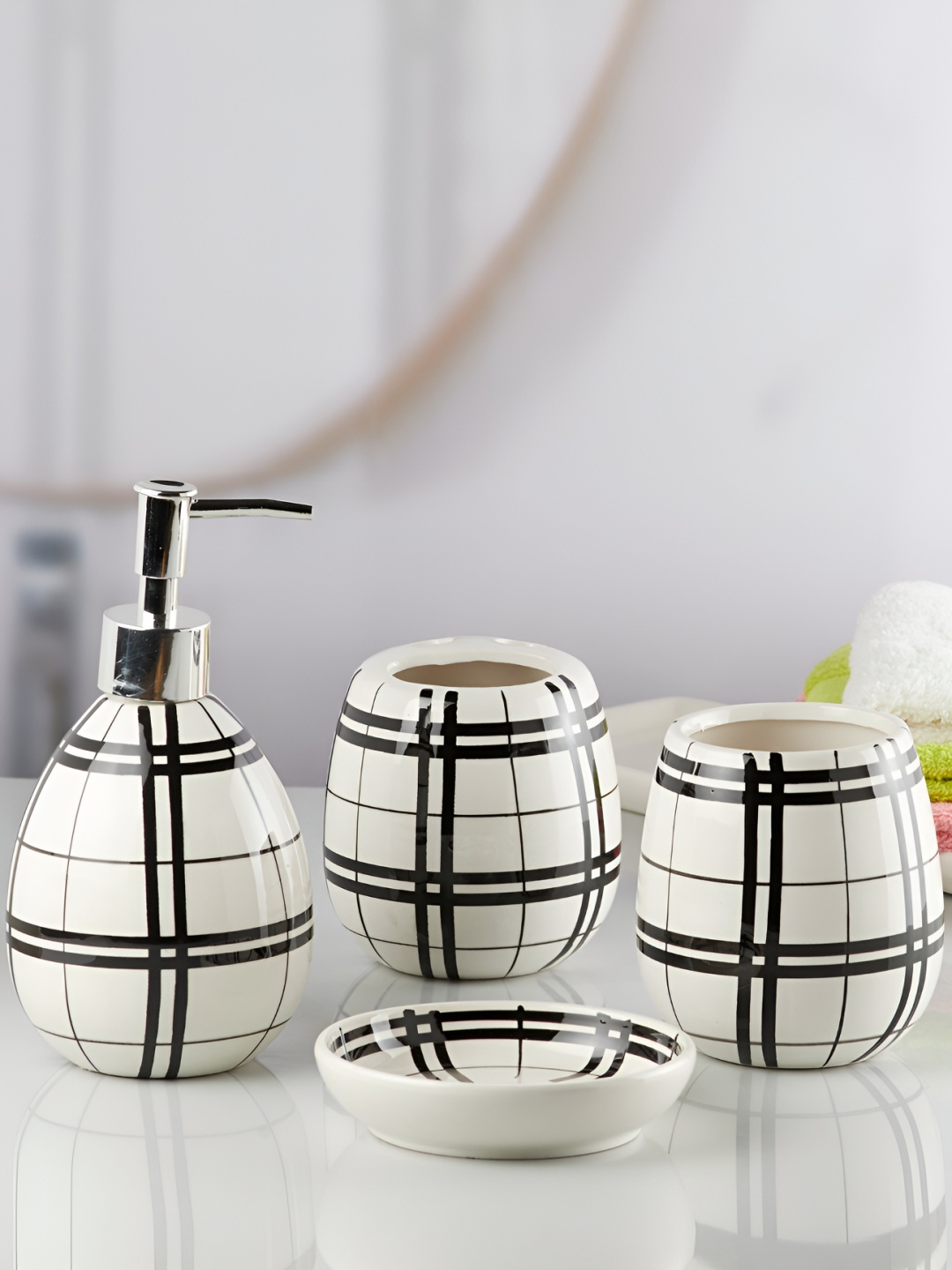 

Kookee White & Black 4 Pieces Striped Glossy Ceramic Bath Accessories Set