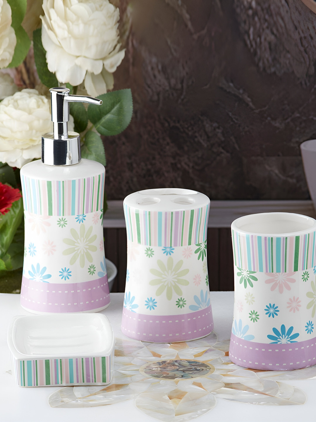 

Kookee White & Blue 4Pcs Abstract Ceramic Bath Accessories Set