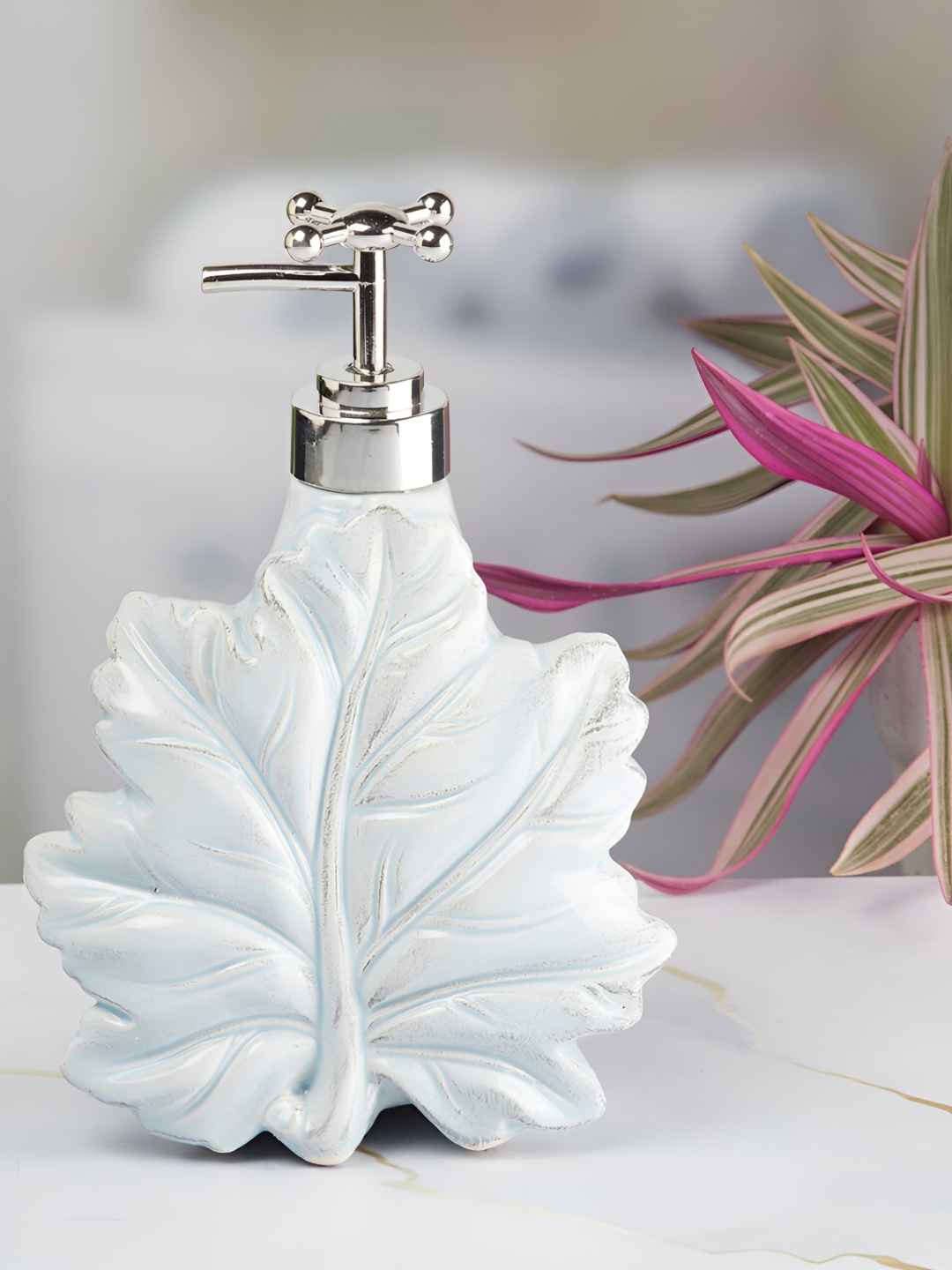 

Kookee Blue Abstract Printed Ceramic Soap Dispenser
