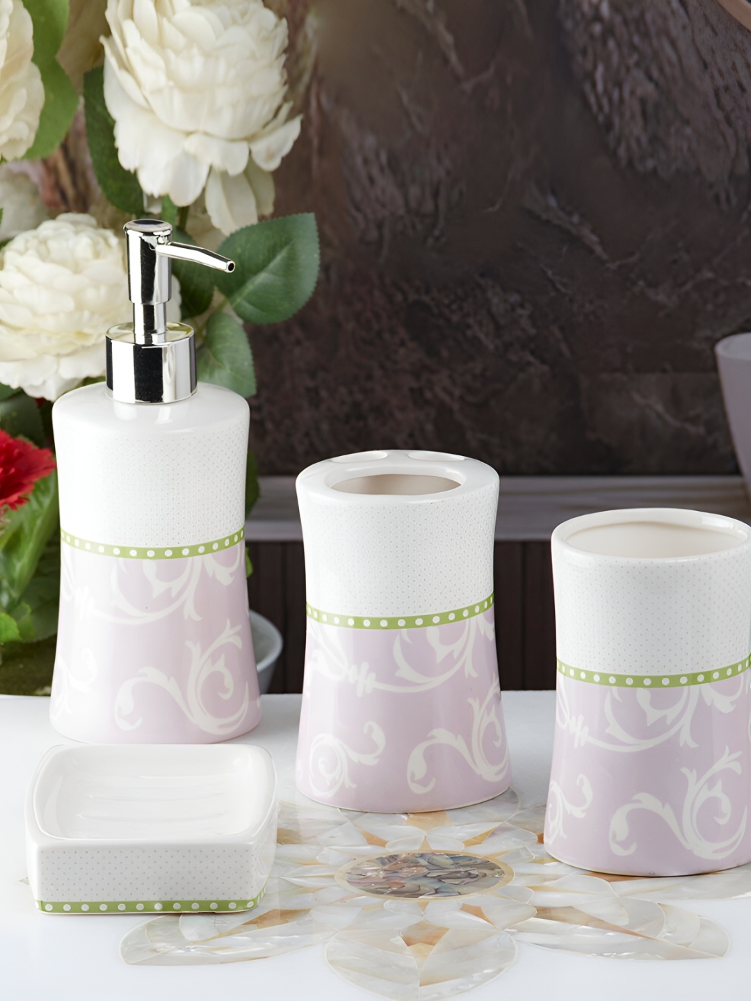 

Kookee White 4 pieces Bath Accessories Set