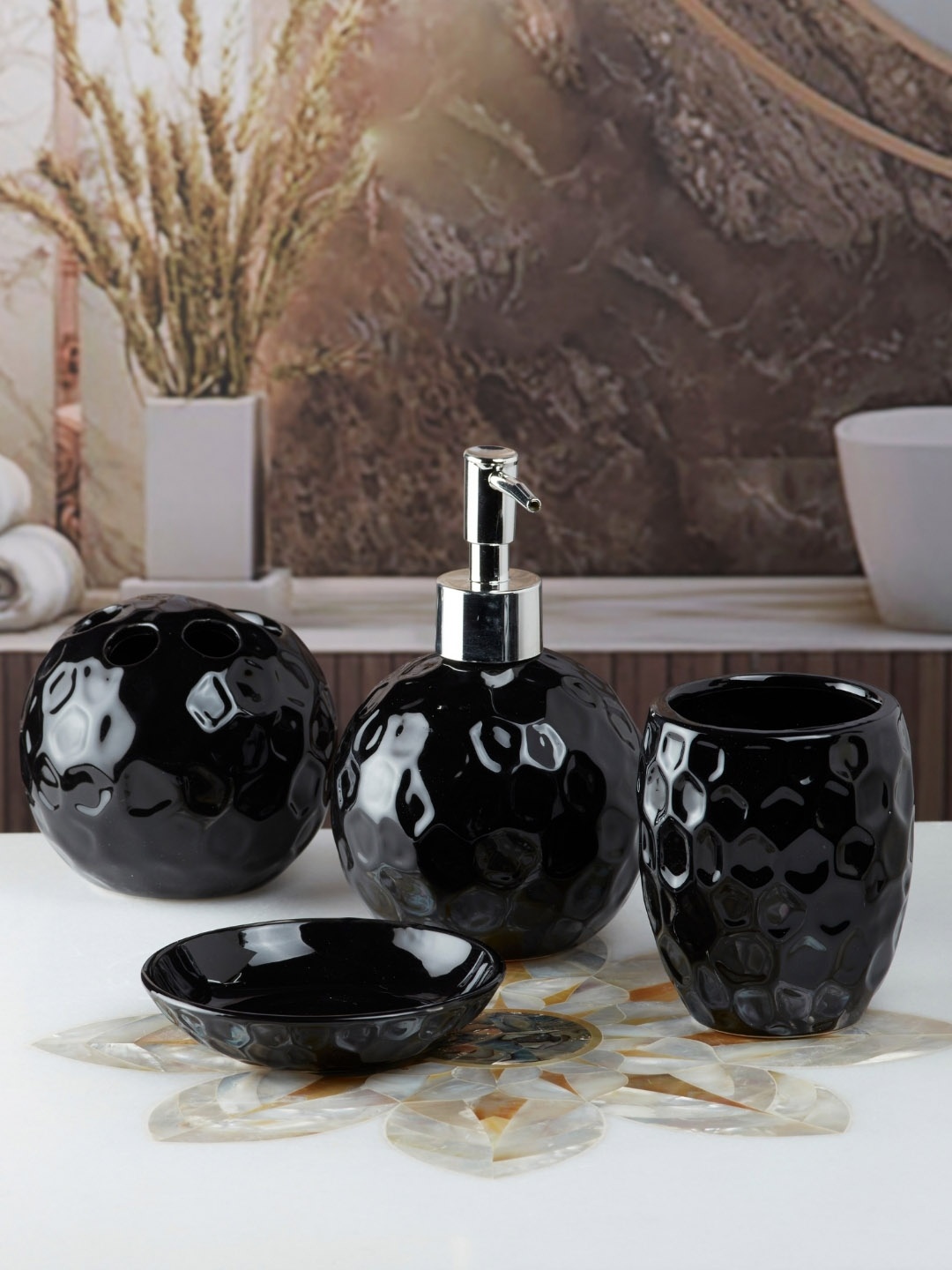 

Kookee Black 4 Pieces Textured Ceramic Glossy Bath Accessories Set