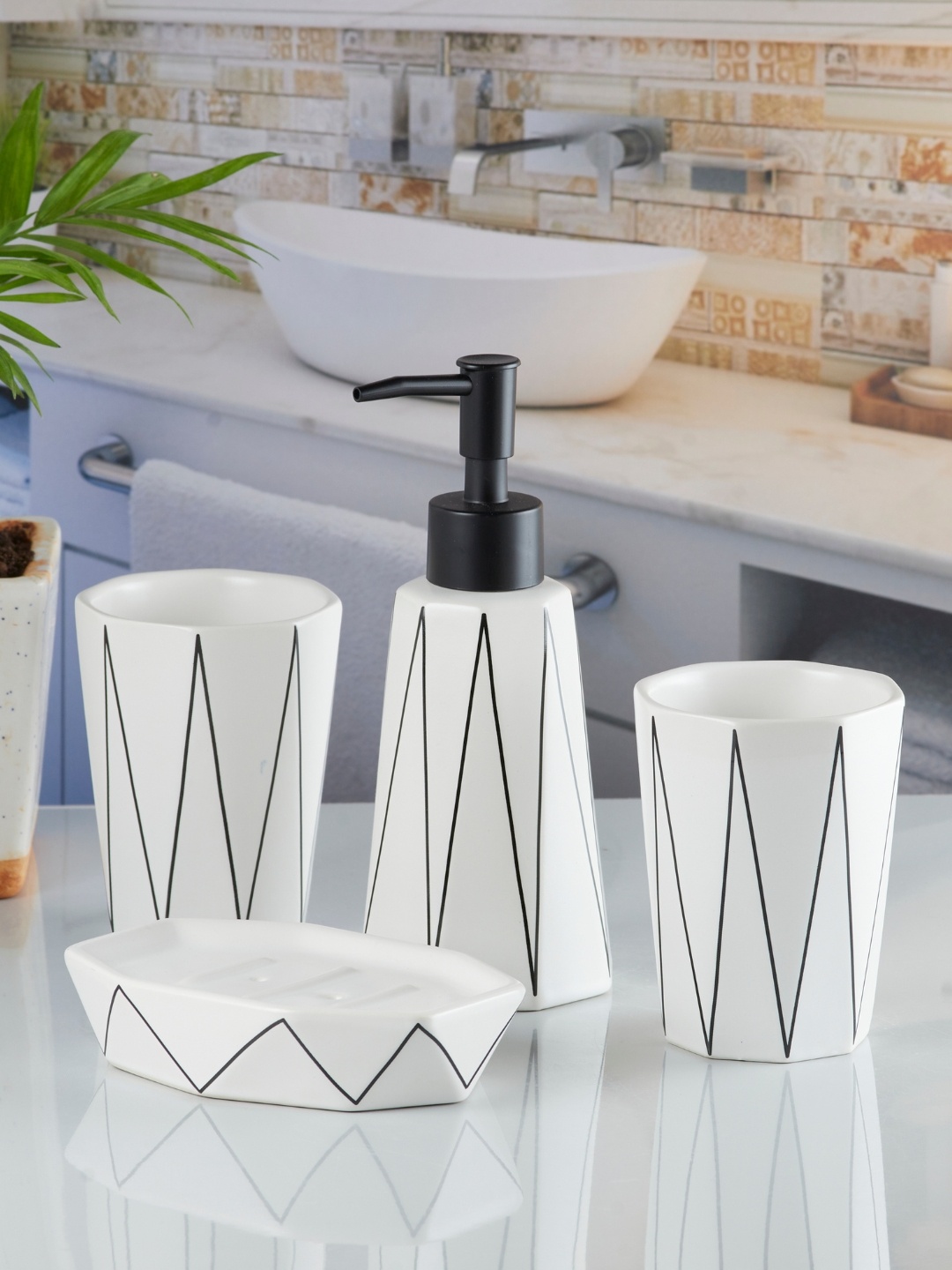 

Kookee White 4 piece Abstract Ceramic Bath Accessories Set