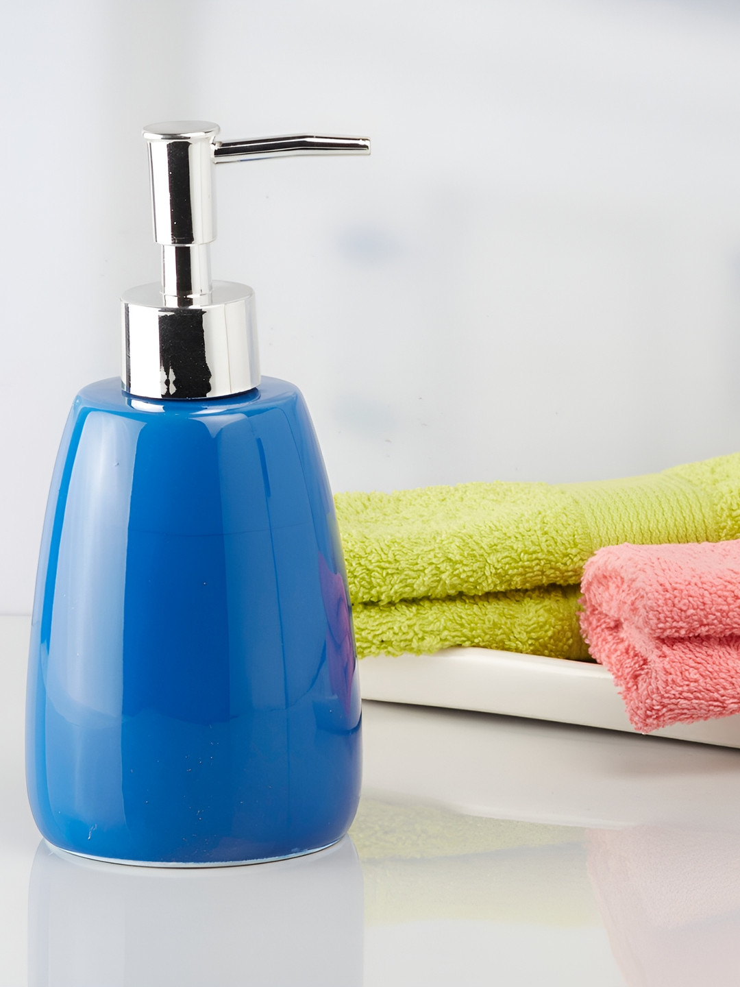 

Kookee Blue 2 piece Abstract Ceramic Soap Dispenser