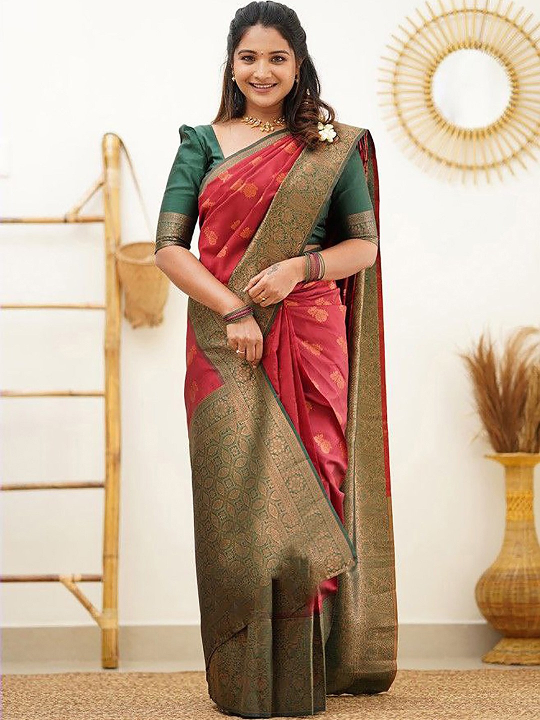 

KALINI Ethnic Motifs Woven Design Zari Banarasi Saree, Red