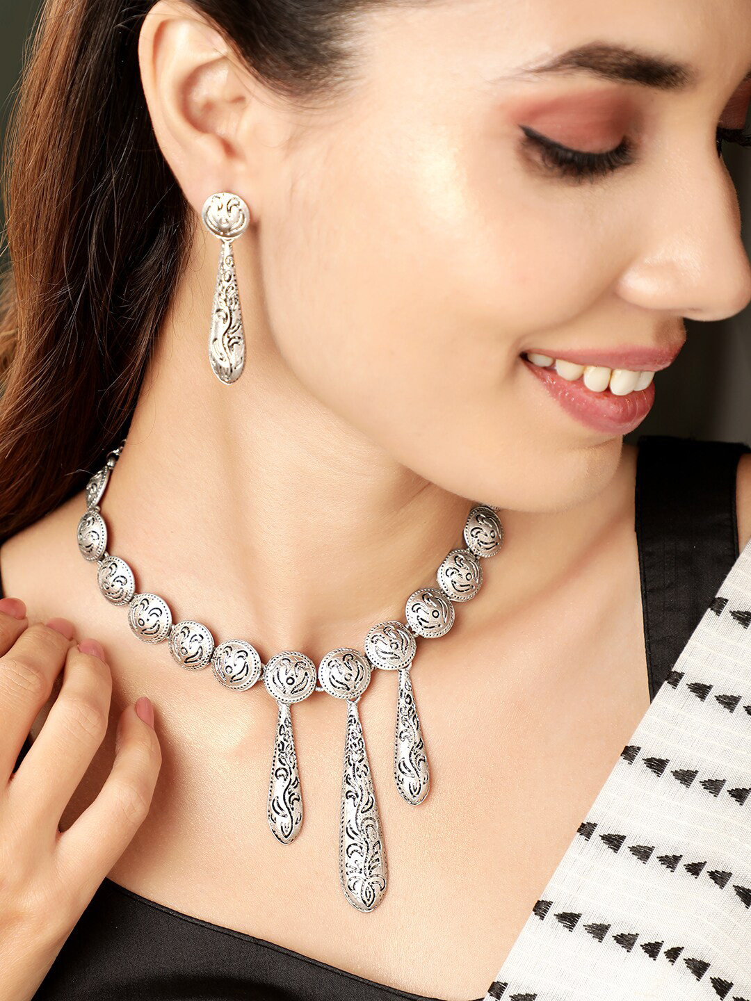 

Rubans Oxidized Silver Plated Engraved Pendant Choker Necklace Set Stylish and Jewelry