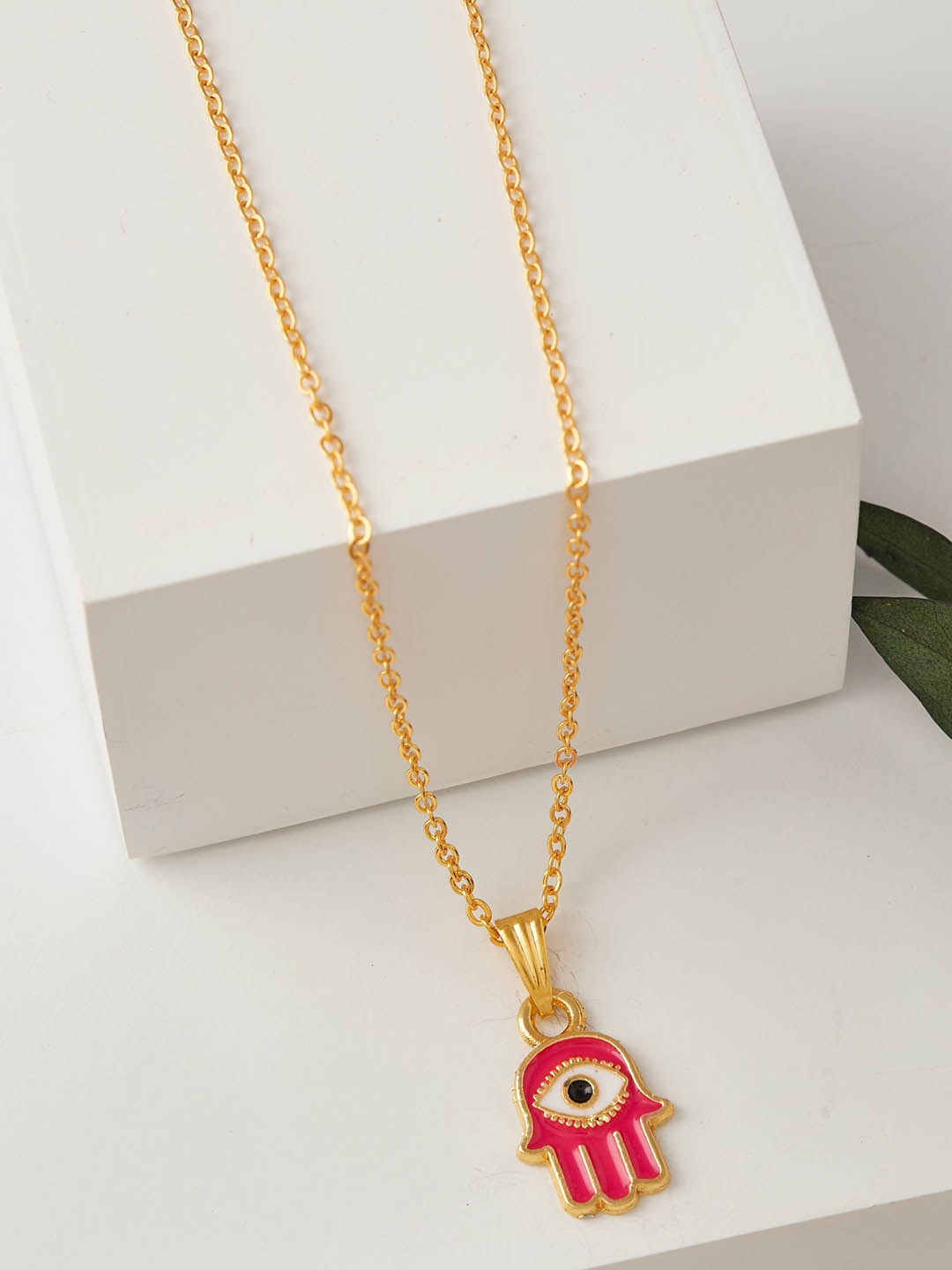 

DressBerry Gold Plated Pendant With Chain