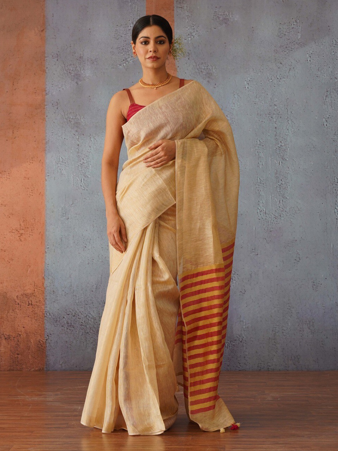 

Gotitli Woven Design Tissue Saree, Beige