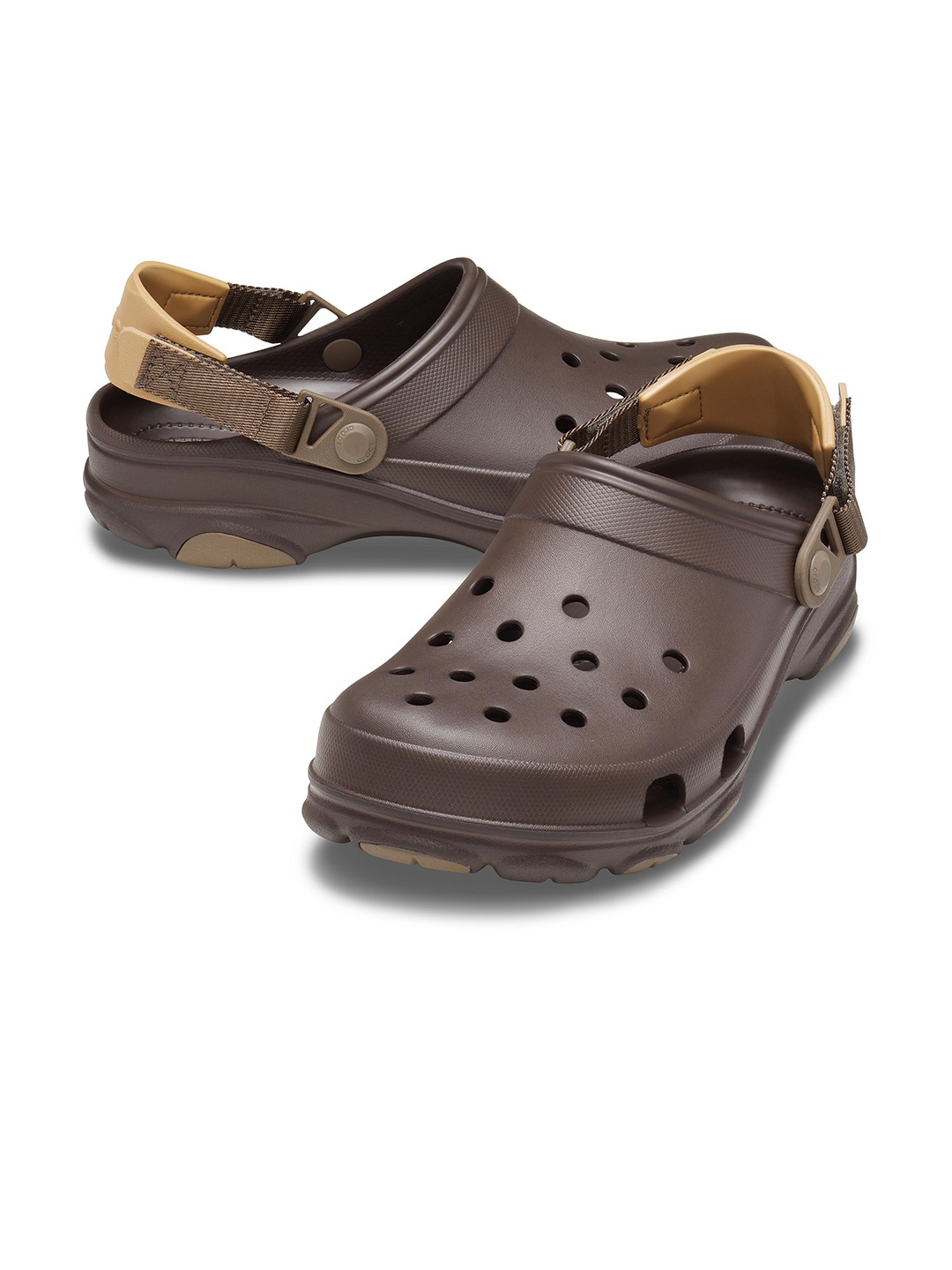 

Crocs Unisex Round Toe Croslite Clogs, Brown