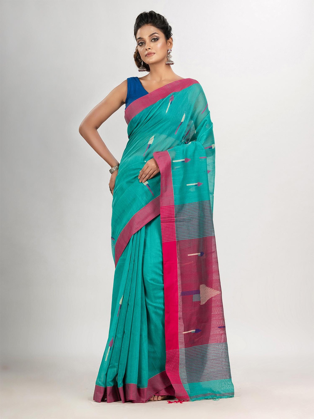 

Angoshobha Geometric Woven Design Jamdani Saree, Blue