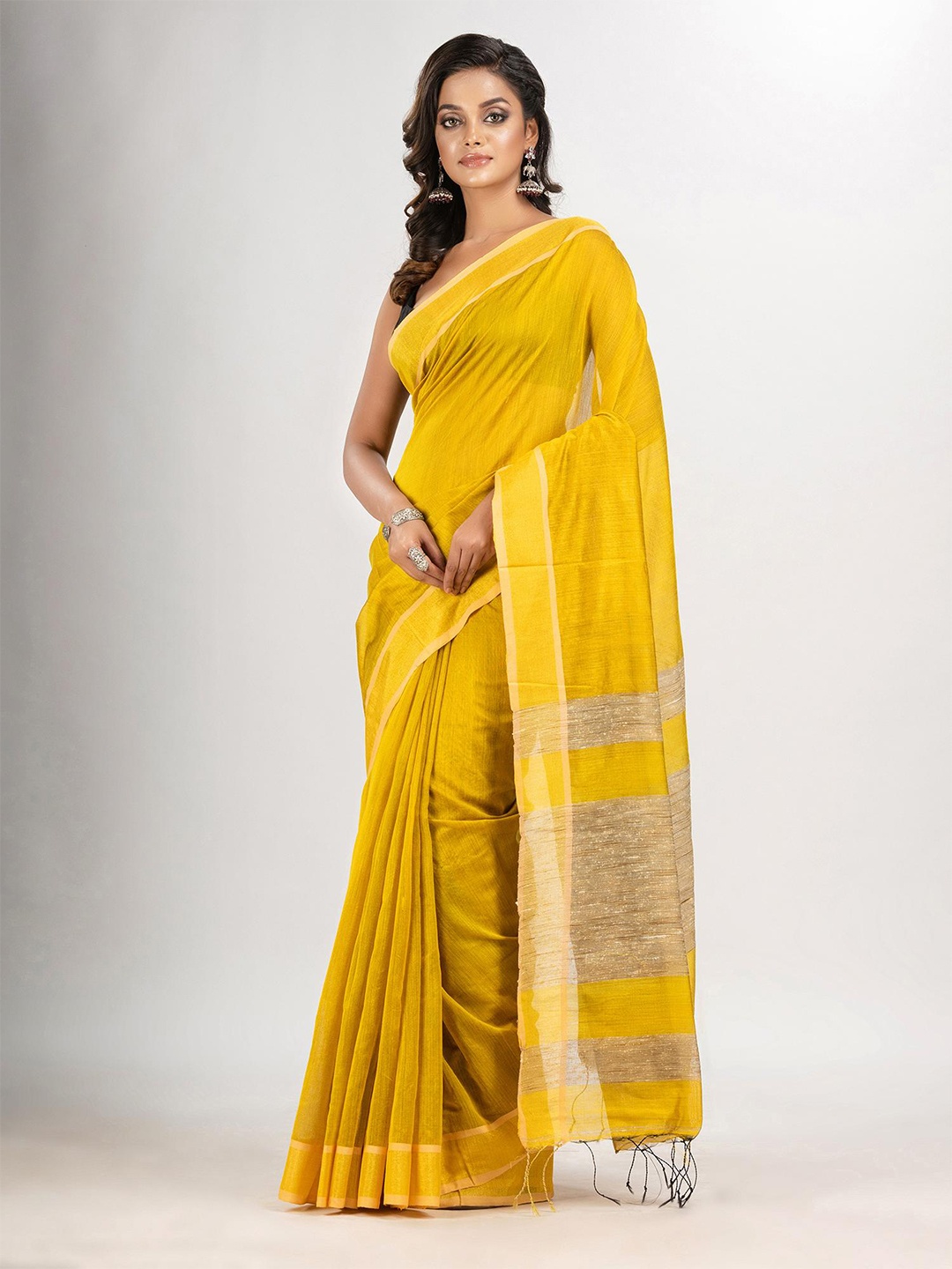 

Angoshobha Cotton Blend Saree, Yellow