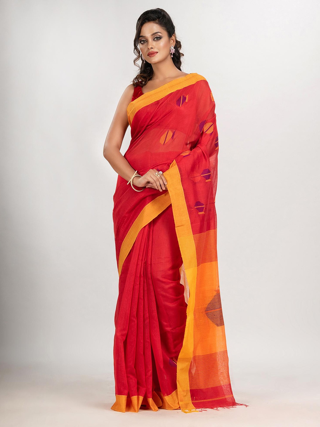 

Angoshobha Ethnic Motifs Woven Design Jamdani Saree, Red