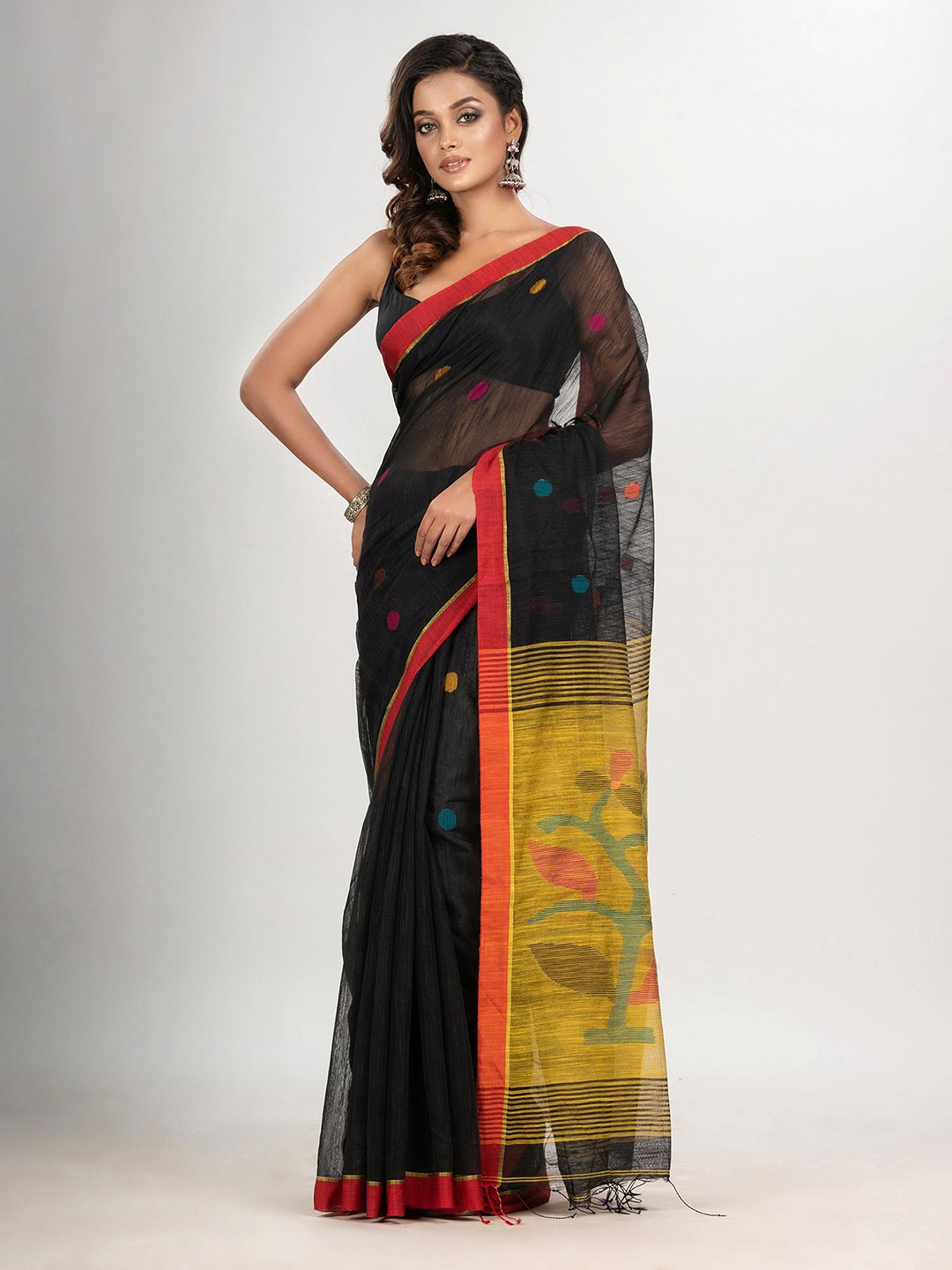 

Angoshobha Woven Design Floral Jamdani Saree, Black