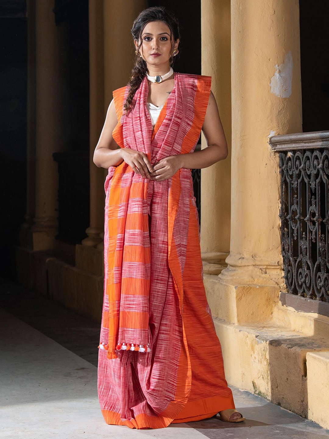 

Angoshobha Woven Design Striped Pure Cotton Saree, Red