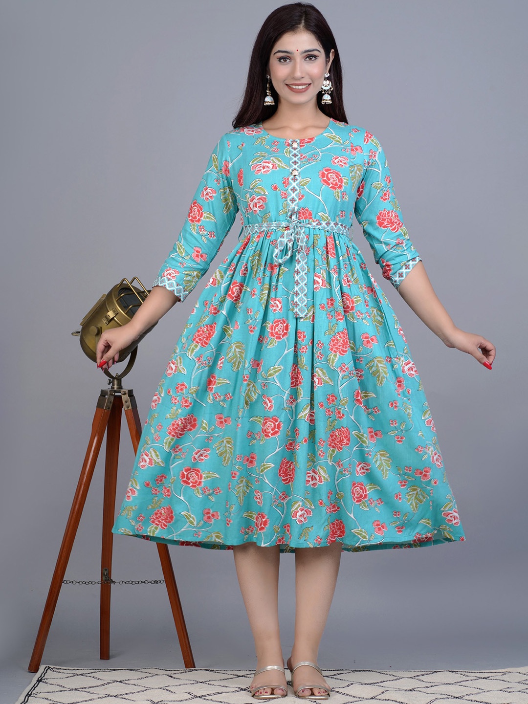 

BAESD Floral Round Neck Anarkali Kurta, Blue