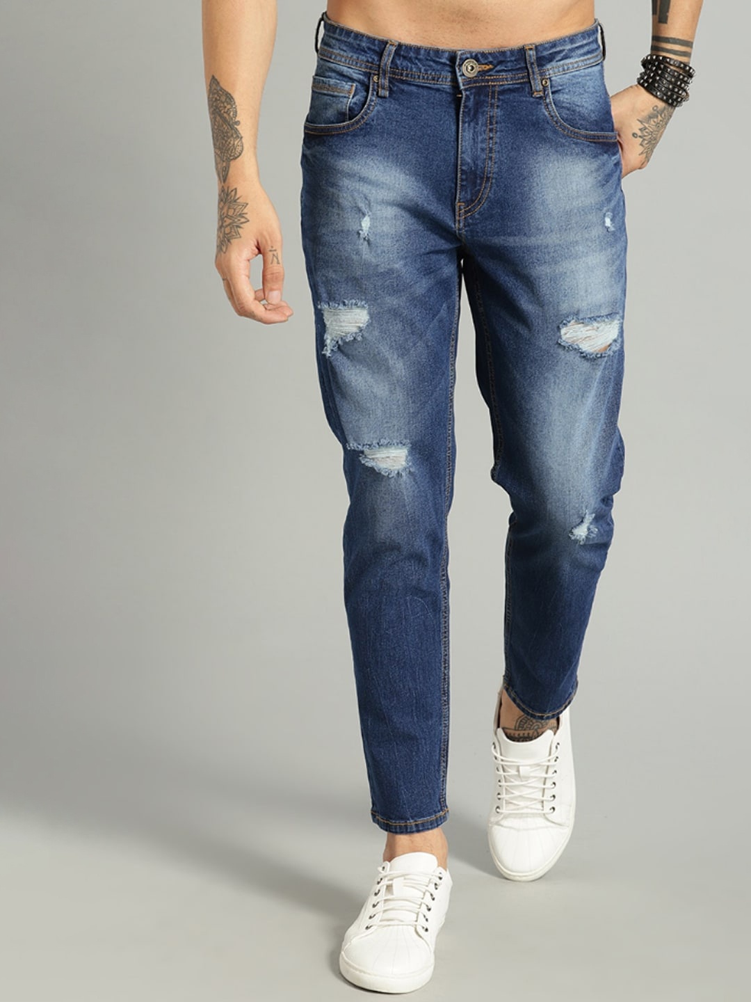 

The Roadster Lifestyle Co. Men Blue Comfort Fit Mildly Distressed Stretchable Jeans