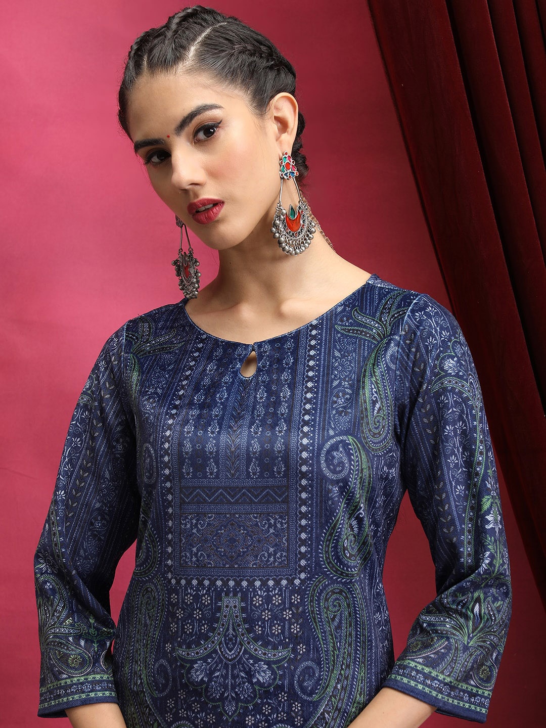 

Vishudh Ethnic Motifs Printed Keyhole Neck A Line Straight Kurta, Blue