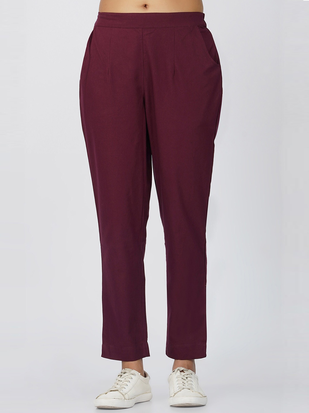 

SPARSA Women Mid-Rise Pure Cotton Easy Wash Pleated Regular Trousers, Burgundy