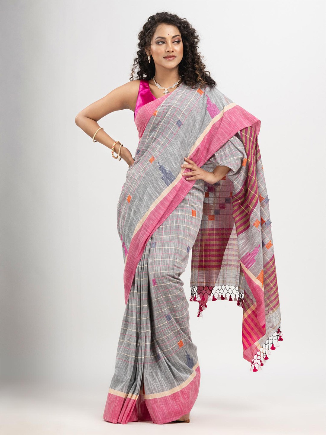 

Angoshobha Ethnic Motifs Woven Design Pure Cotton Saree, Silver