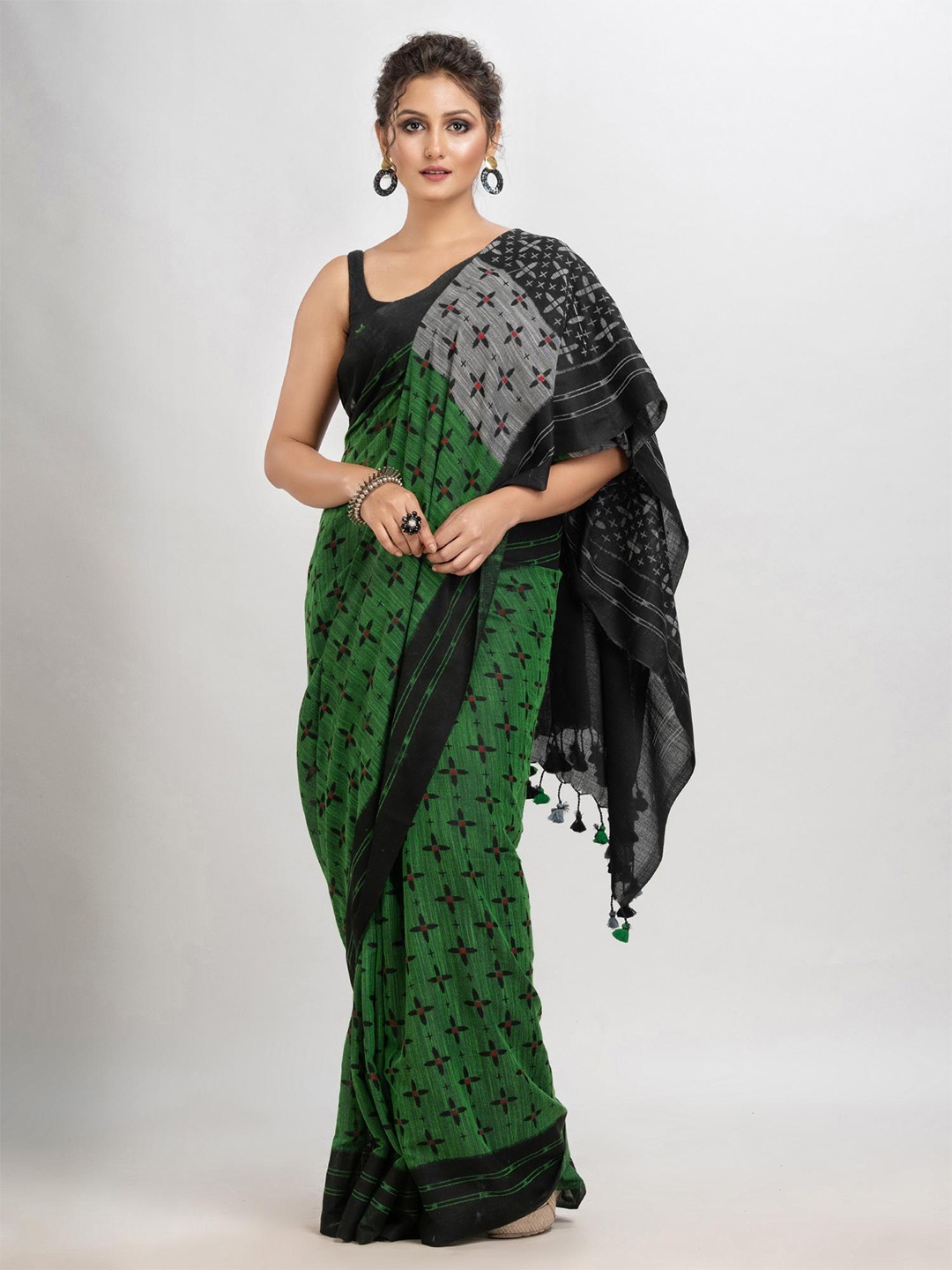 

Angoshobha Ethnic Motifs Woven Design Saree, Green