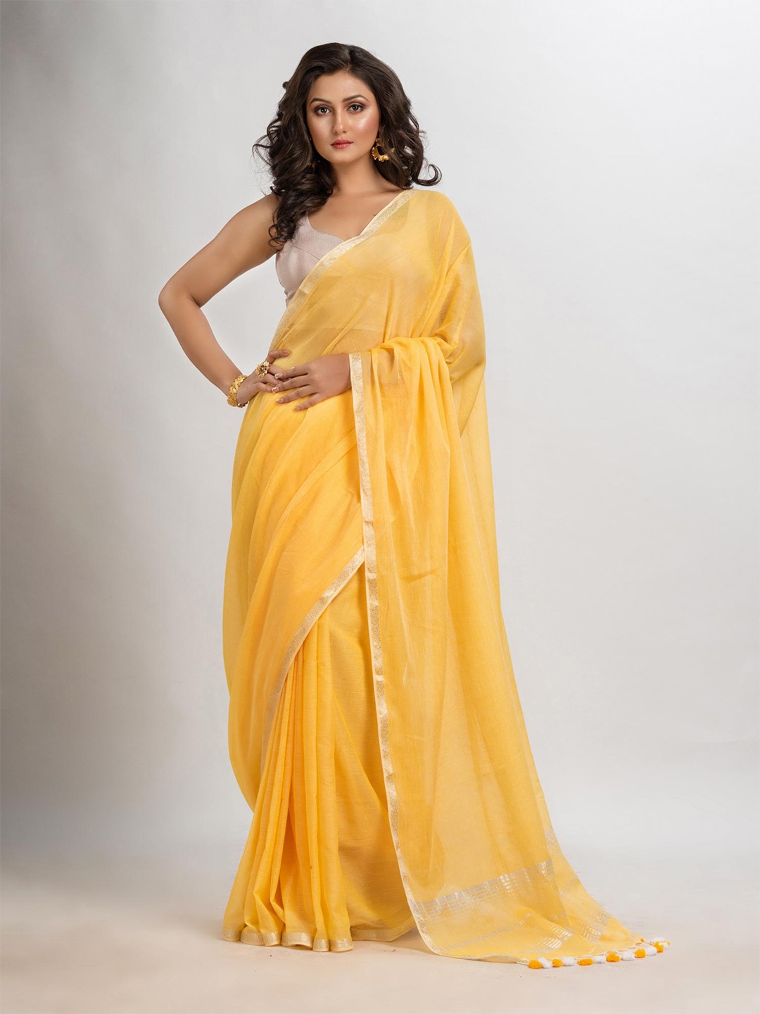 

Angoshobha Zari Woven Design Pure Cotton Saree, Yellow
