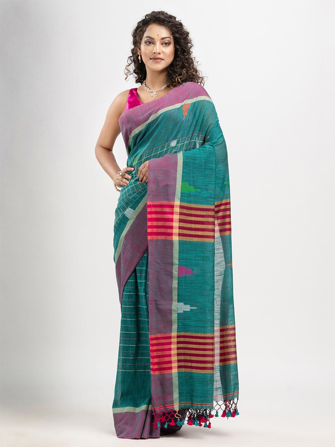 

Angoshobha Checked Woven Design Pure Cotton Saree, Teal