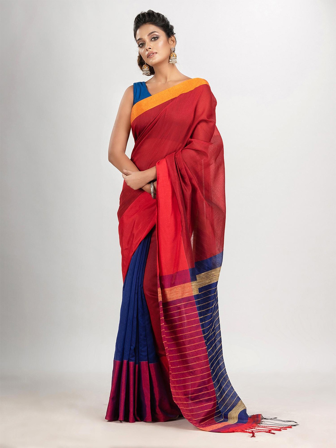 

Angoshobha Woven Design Striped Saree, Red