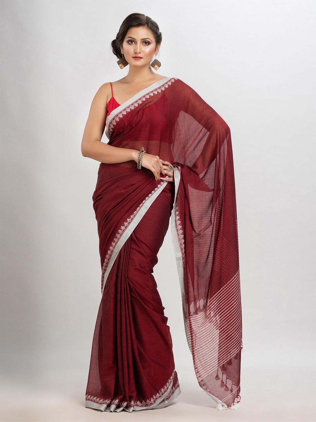 

Angoshobha Woven Design Pure Cotton Saree, Maroon