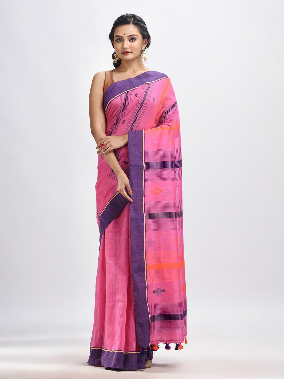 

Angoshobha Striped Woven Design Pure Cotton Jamdani Saree, Pink