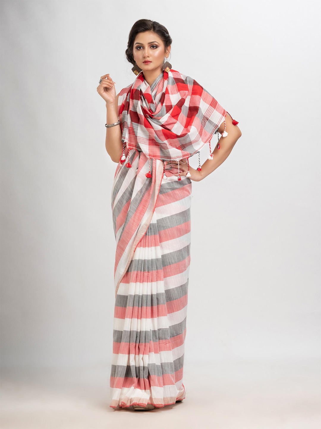 

Angoshobha Woven Design Striped Pure Cotton Saree, White