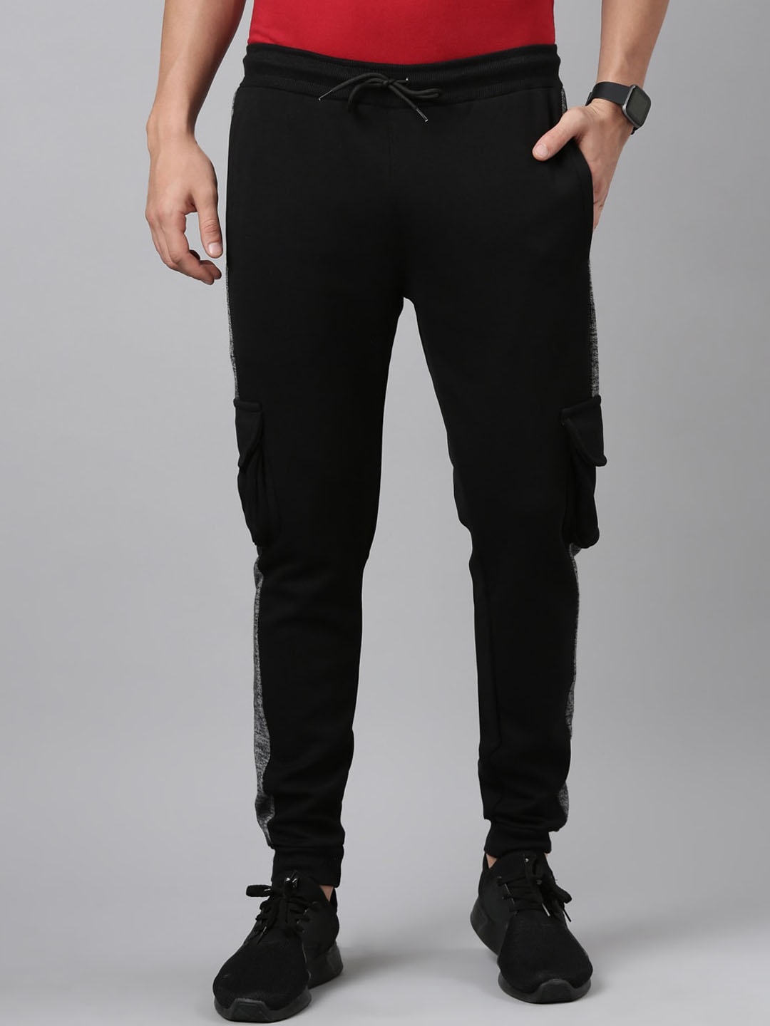 

MADSTO Men Cotton Mid Rise Joggers, Black