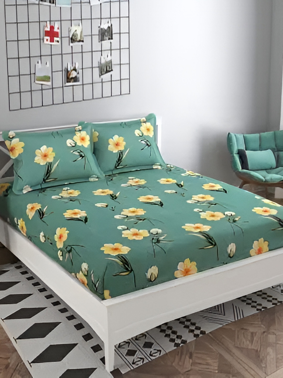 

HOMECRUST Green Floral Printed 210 TC Queen Fitted Bedsheet with 2 Pillow Covers