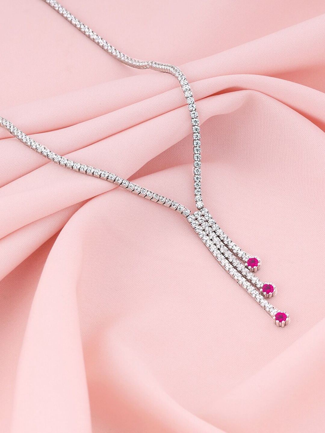 

GIVA Sterling Silver Rhodium Plated Necklace