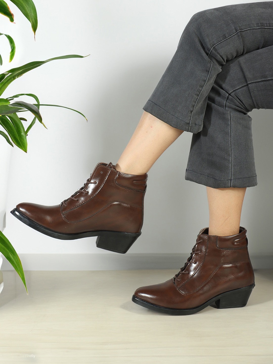 

ELLE Women Block Heeled Leather Winter Boots, Brown