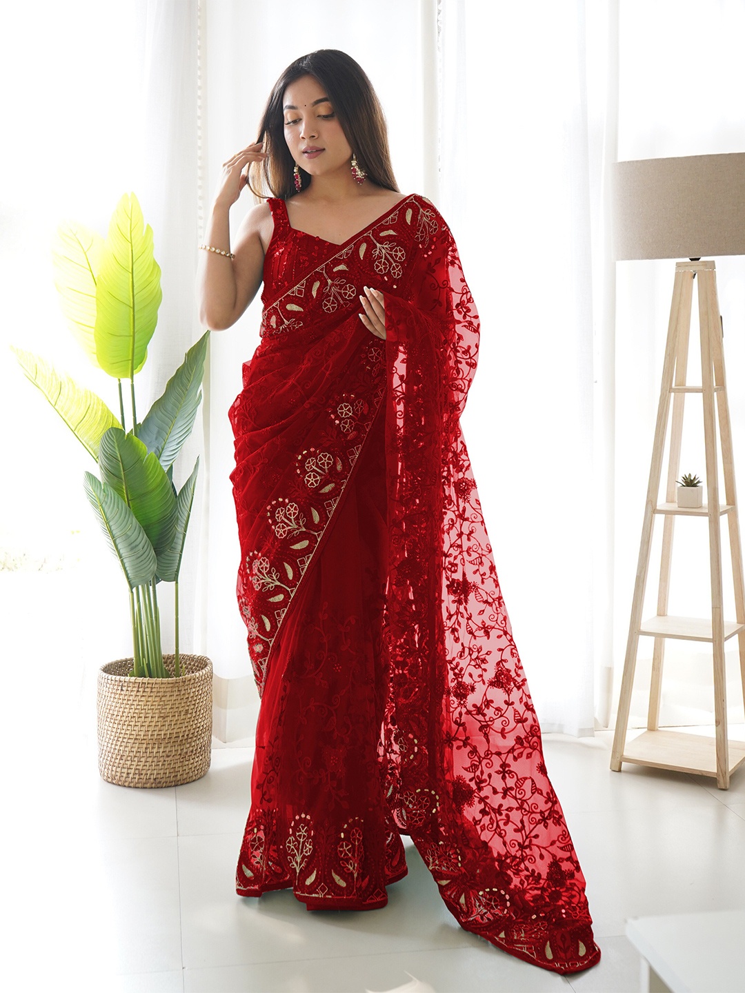 

Munir Embellished Aari Work Net Designer Saree, Red