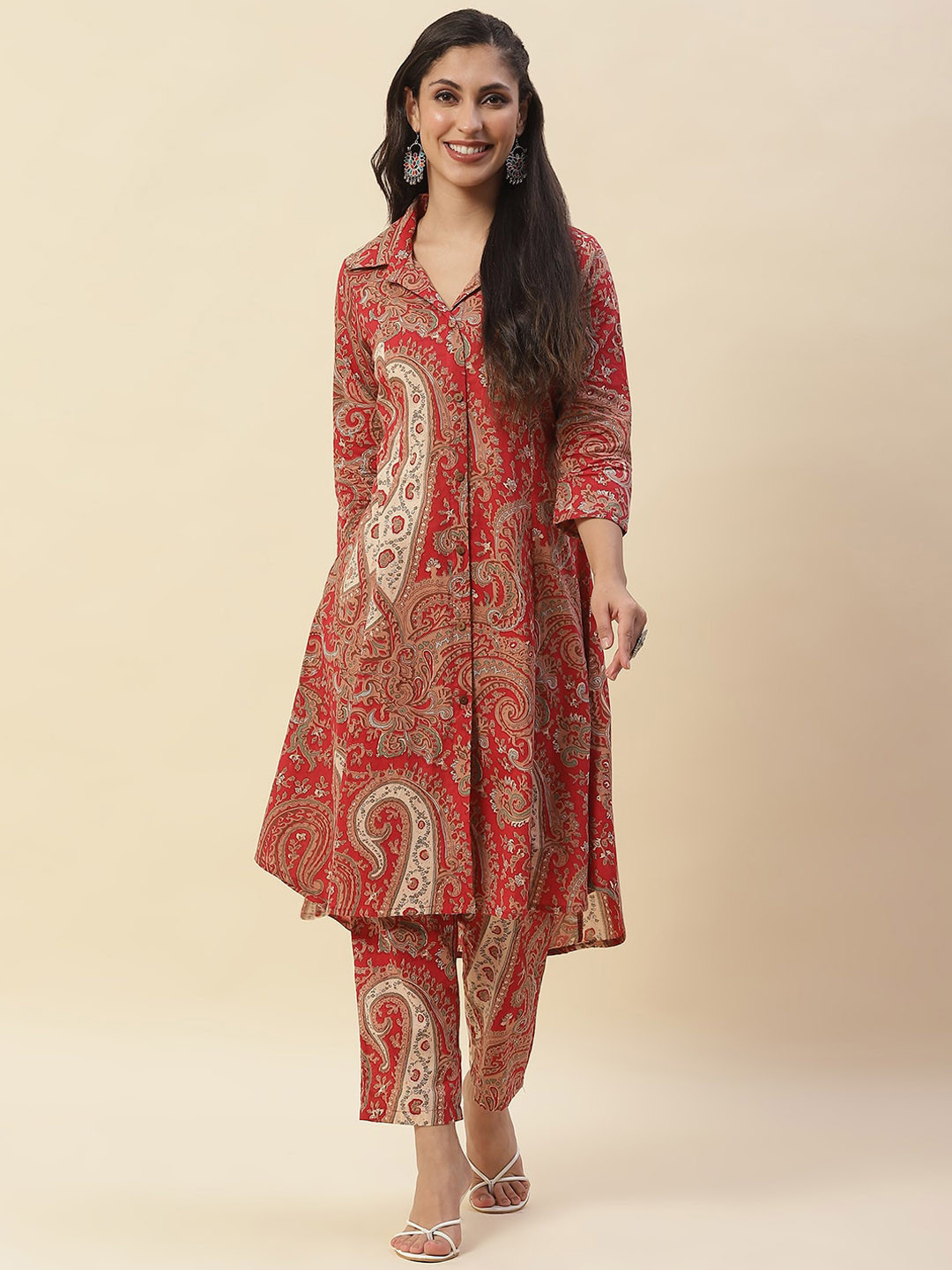 

Meena Bazaar Paisley Printed Shirt Collar A-Line Kurta with Trousers, Red