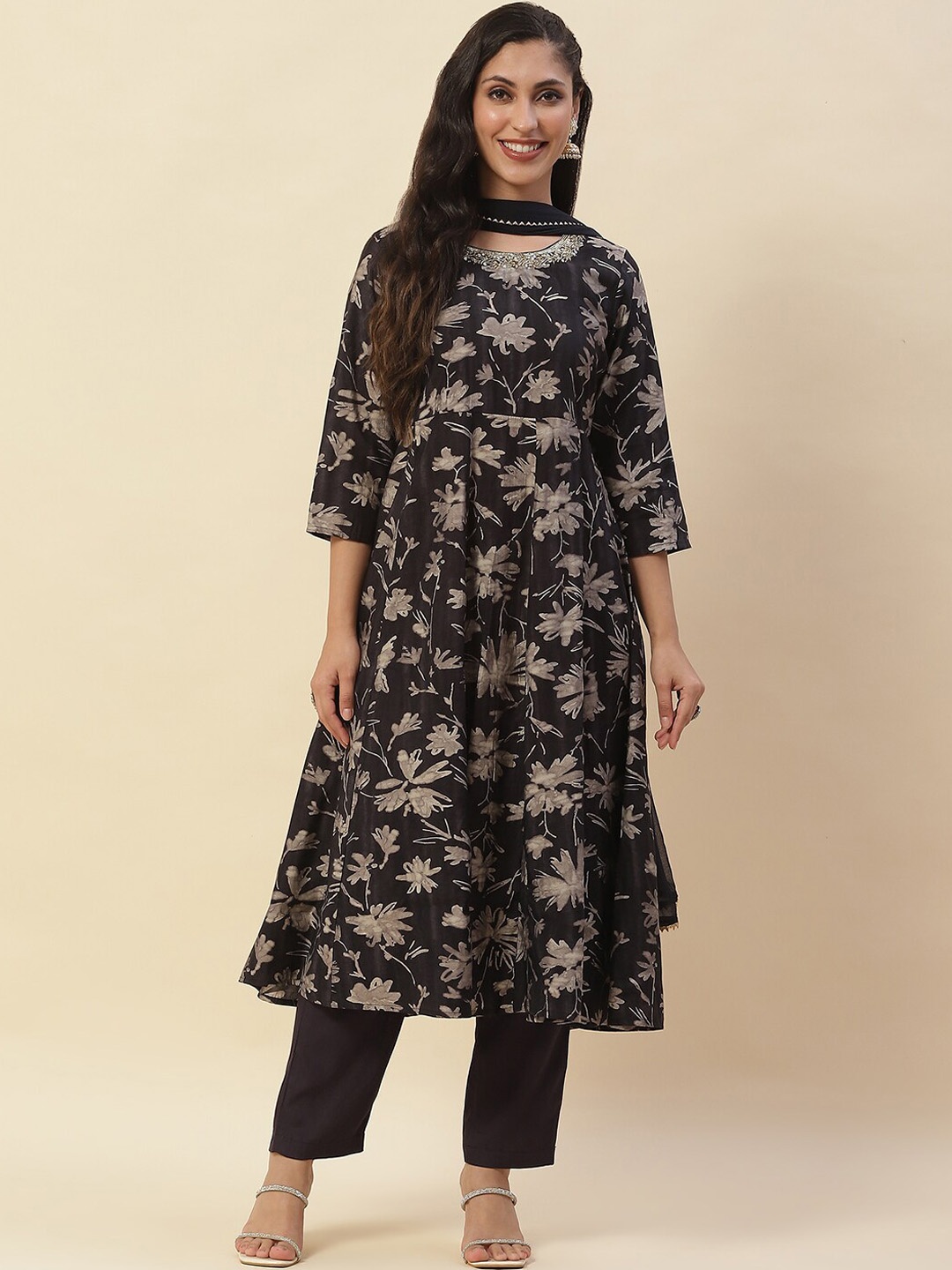 

Meena Bazaar Floral Printed Chanderi A-Line Kurta With Trousers & Dupatta, Black