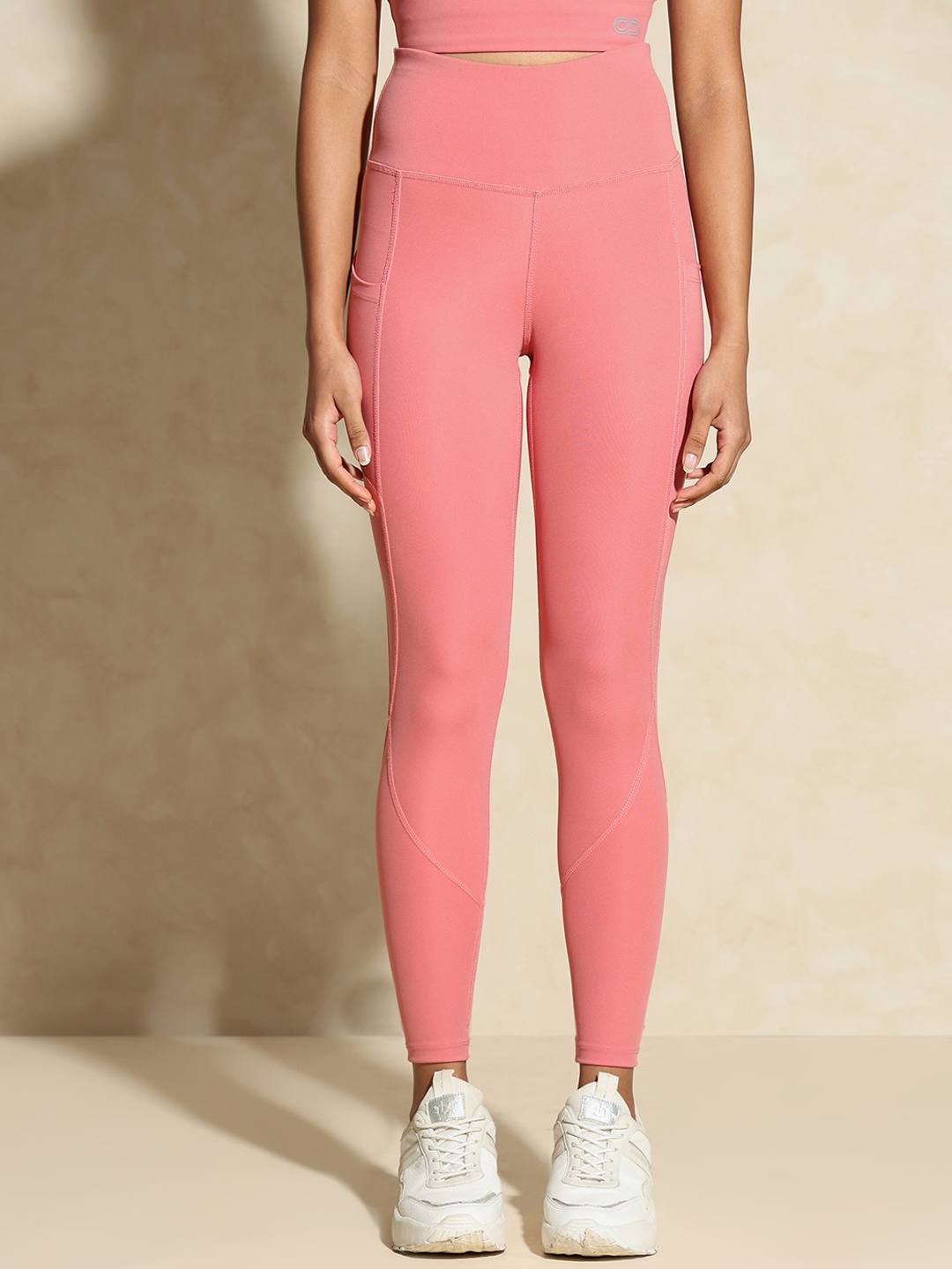 

Silvertraq Slim-Fit Ankle-Length Sports Tights, Pink