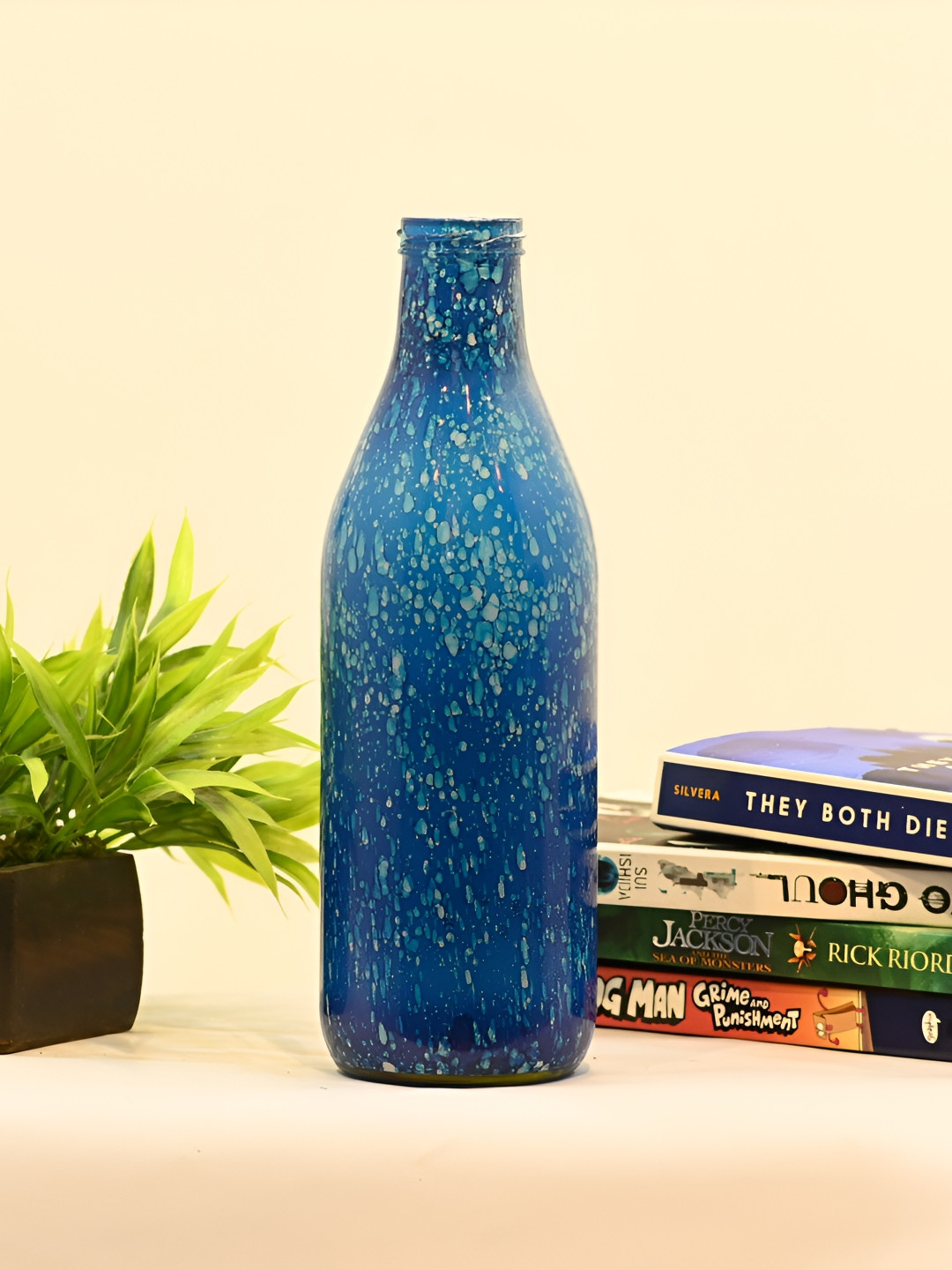 

Afast Blue & White Textured Cylindrical Glass Vases