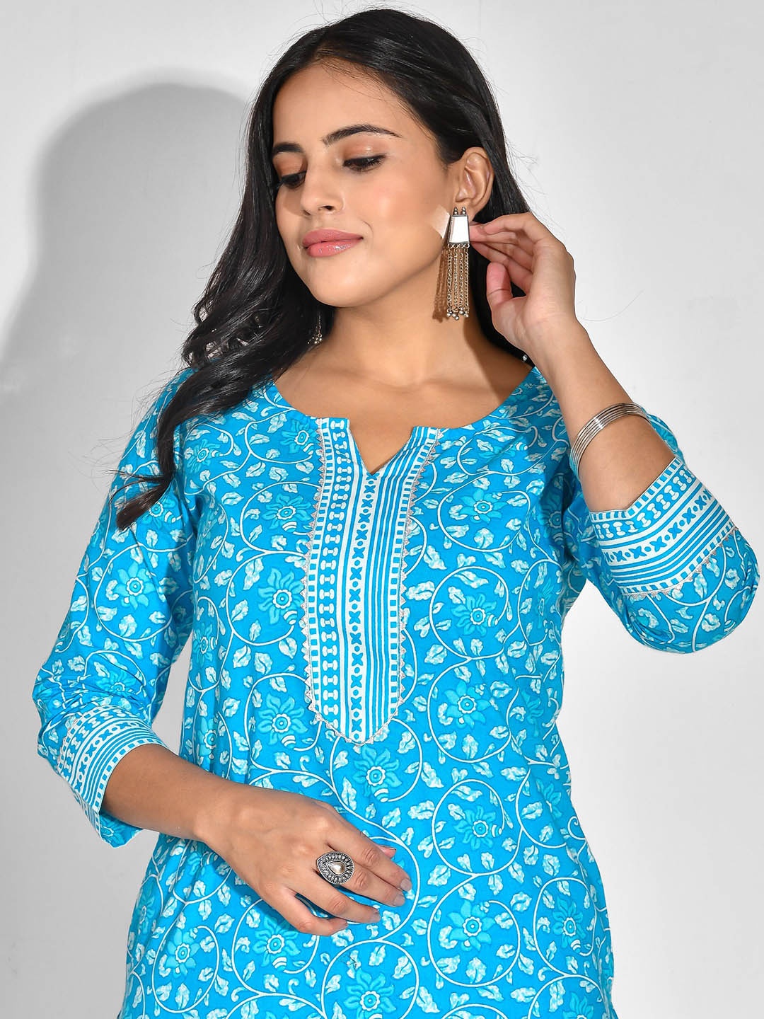 

mokshi Floral Printed Pure Cotton Kurta & Palazzos With Dupatta, Blue