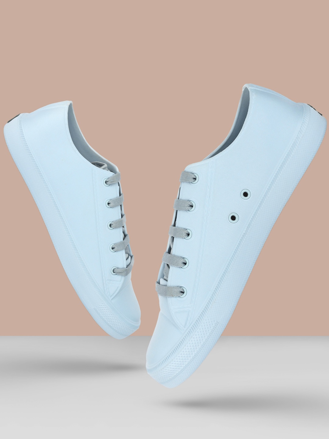 

Aqualite Men Round Toe Sneakers, Blue