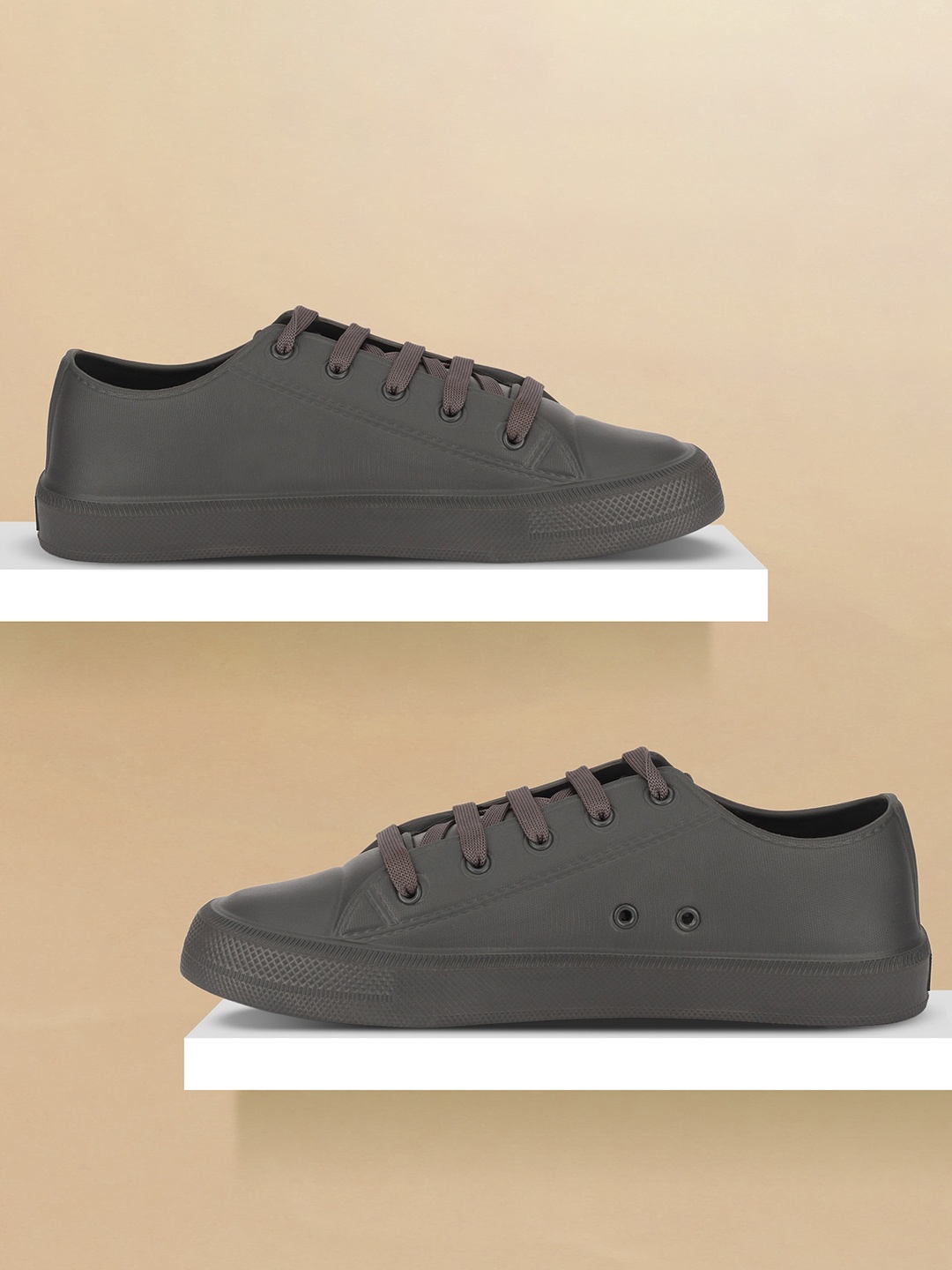 

Aqualite Men Round Toe Sneakers, Grey