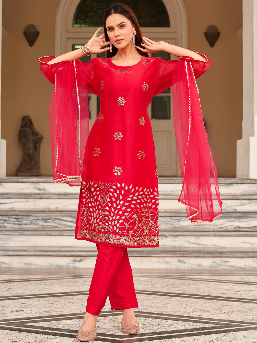 

Tikhi Imli Pink Floral Embroidered Regular Gotta Patti Kurta with Trousers & Dupatta