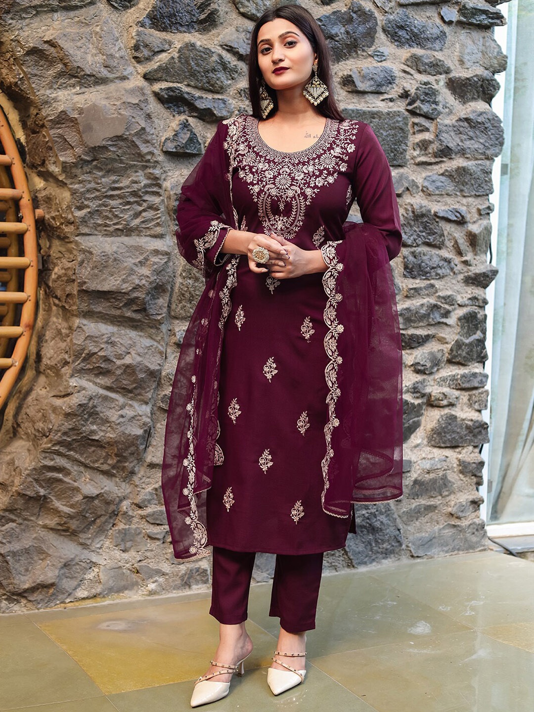 

Tikhi Imli Burgundy Ethnic Embroidered Regular Kurta with Trousers & Dupatta