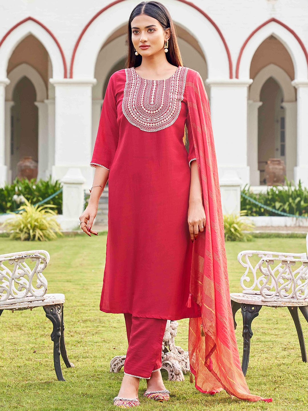 

Tikhi Imli Women Kurta Sets, Magenta