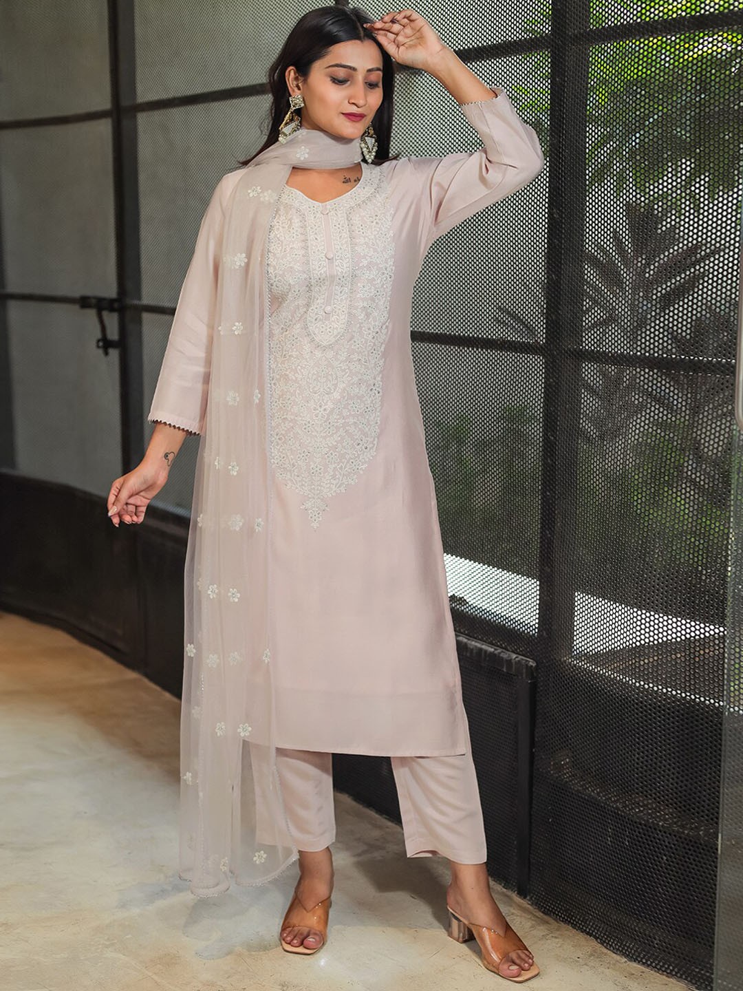 

Tikhi Imli Floral Yoke Embroidered Pastels Straight Kurta & Trousers With Dupatta, Pink