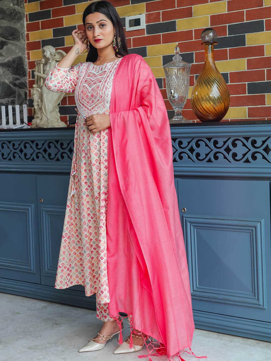 

Tikhi Imli Floral Printed Embroidered Round Neck A-Line Kurta & Trousers With Dupatta, Cream