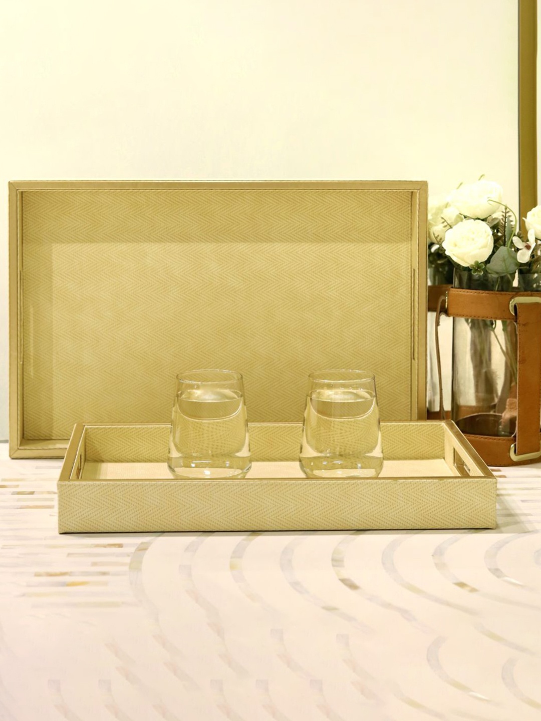 

CasaGold Gold Toned 2 Pieces Leather Tray With Handle, Cream